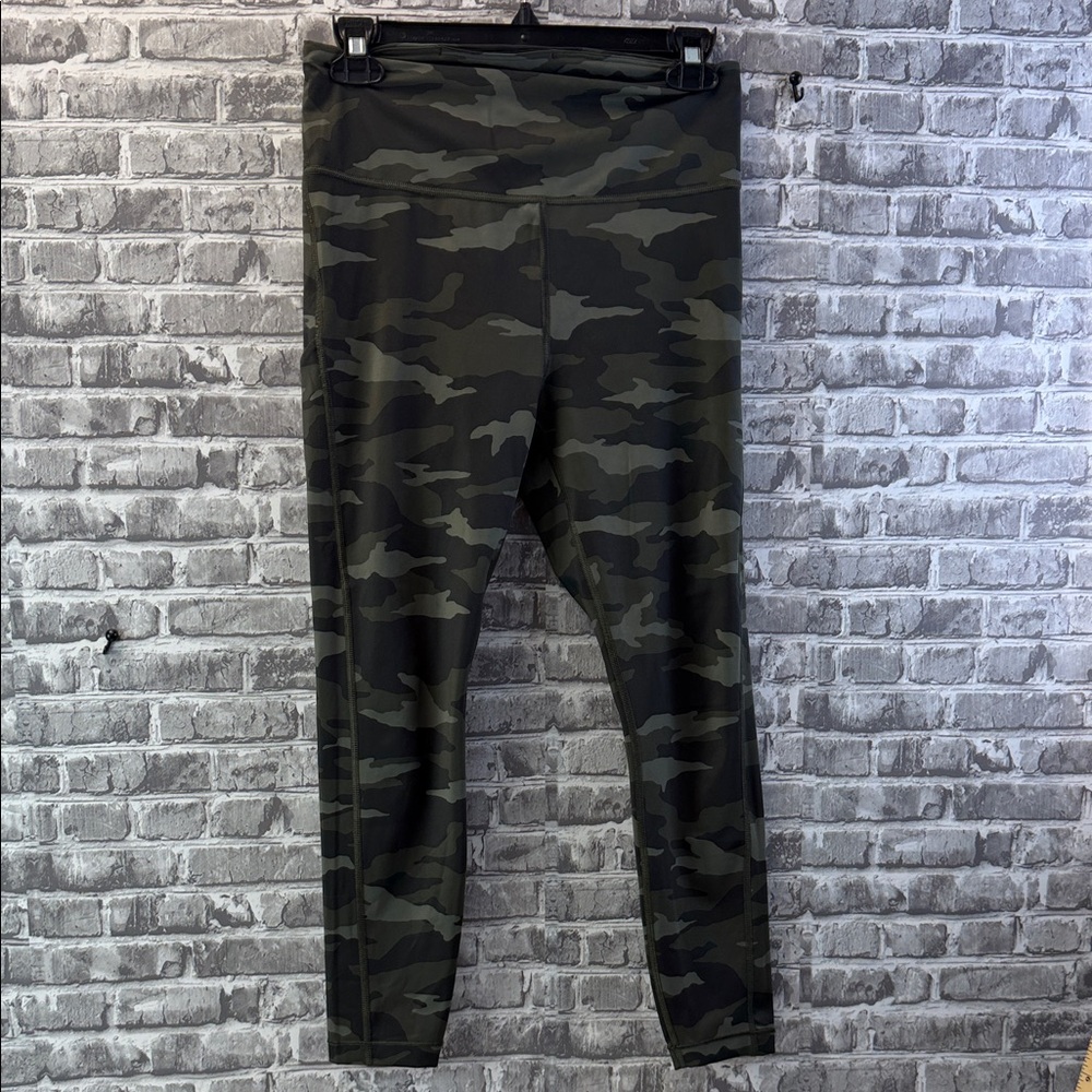 Athleta Camo Leggings - Picture 4 of 8
